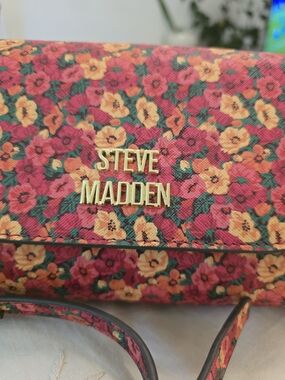 Steve Madden Floral Crossbody Bag in Pink and Orange